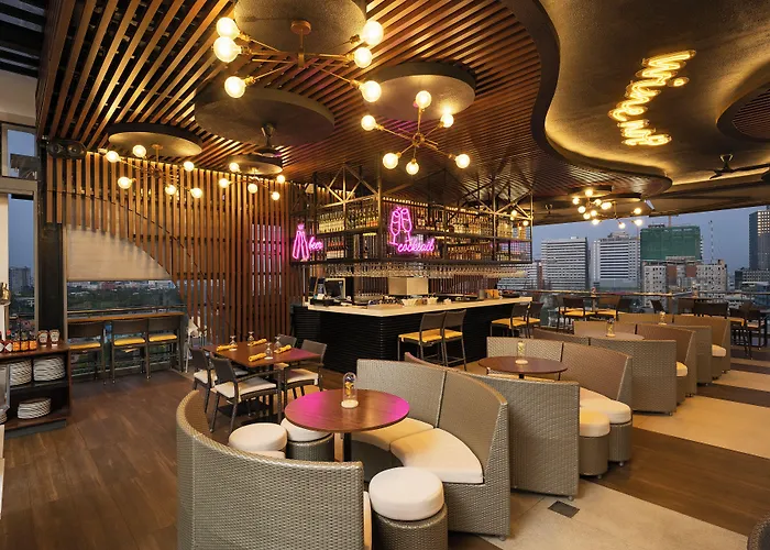 Yello Powered By Cocotel Hotel