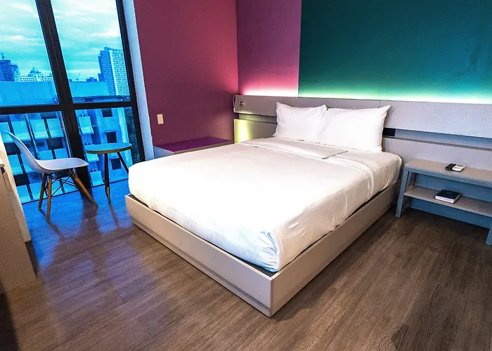 Yello Powered By Cocotel Hotel